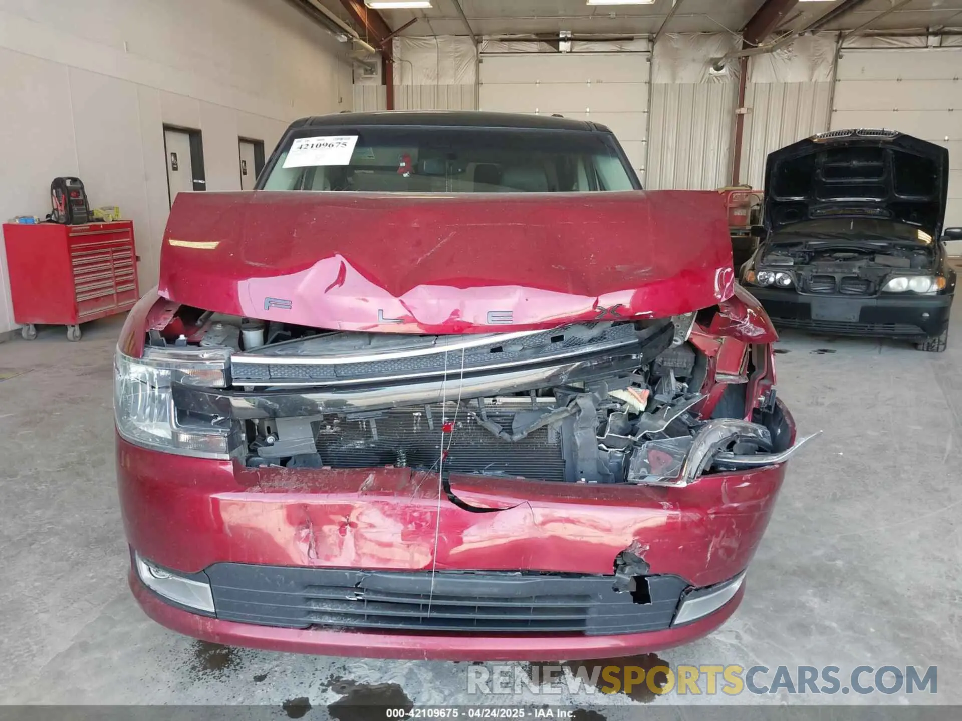 12 Photograph of a damaged car 2FMGK5C80KBA28675 FORD FLEX 2019
