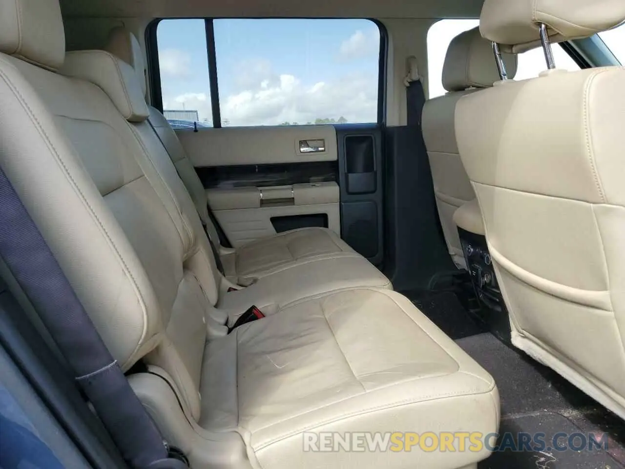 12 Photograph of a damaged car 2FMGK5C81KBA06894 FORD FLEX 2019
