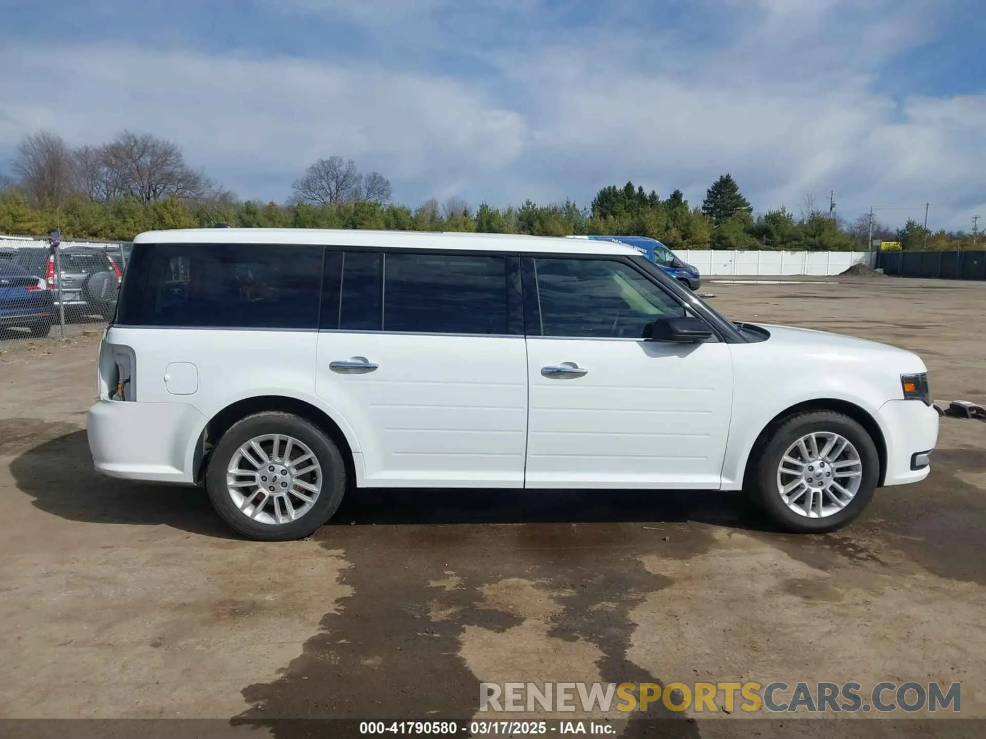 14 Photograph of a damaged car 2FMGK5C82KBA28953 FORD FLEX 2019