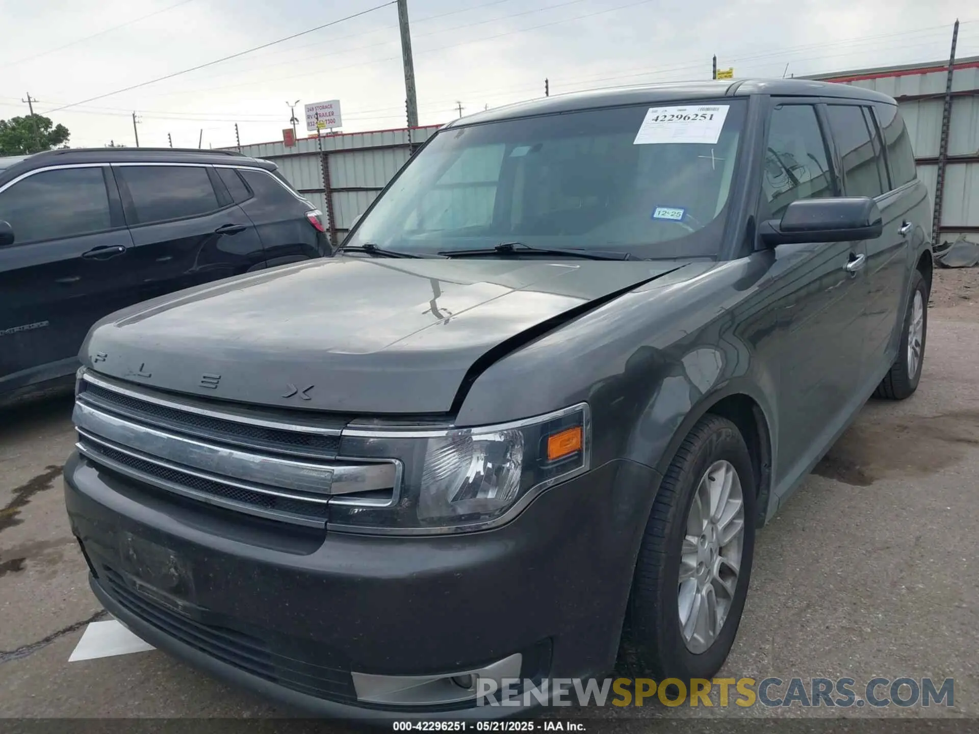 2 Photograph of a damaged car 2FMGK5C83KBA09974 FORD FLEX 2019