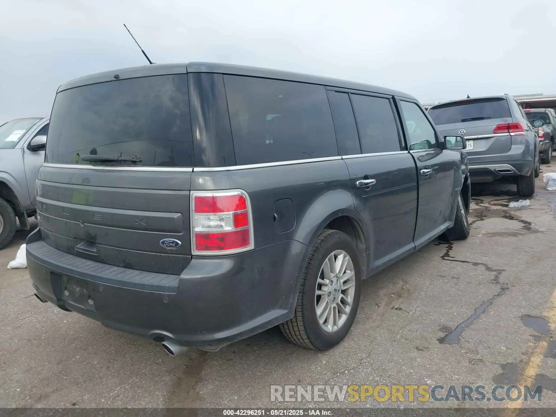 4 Photograph of a damaged car 2FMGK5C83KBA09974 FORD FLEX 2019