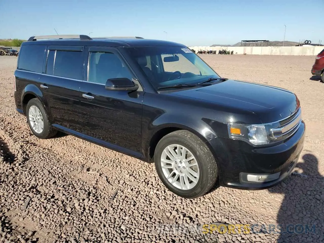 4 Photograph of a damaged car 2FMGK5C84KBA17274 FORD FLEX 2019