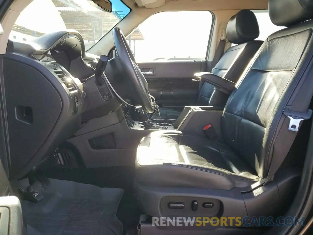 7 Photograph of a damaged car 2FMGK5C84KBA17274 FORD FLEX 2019