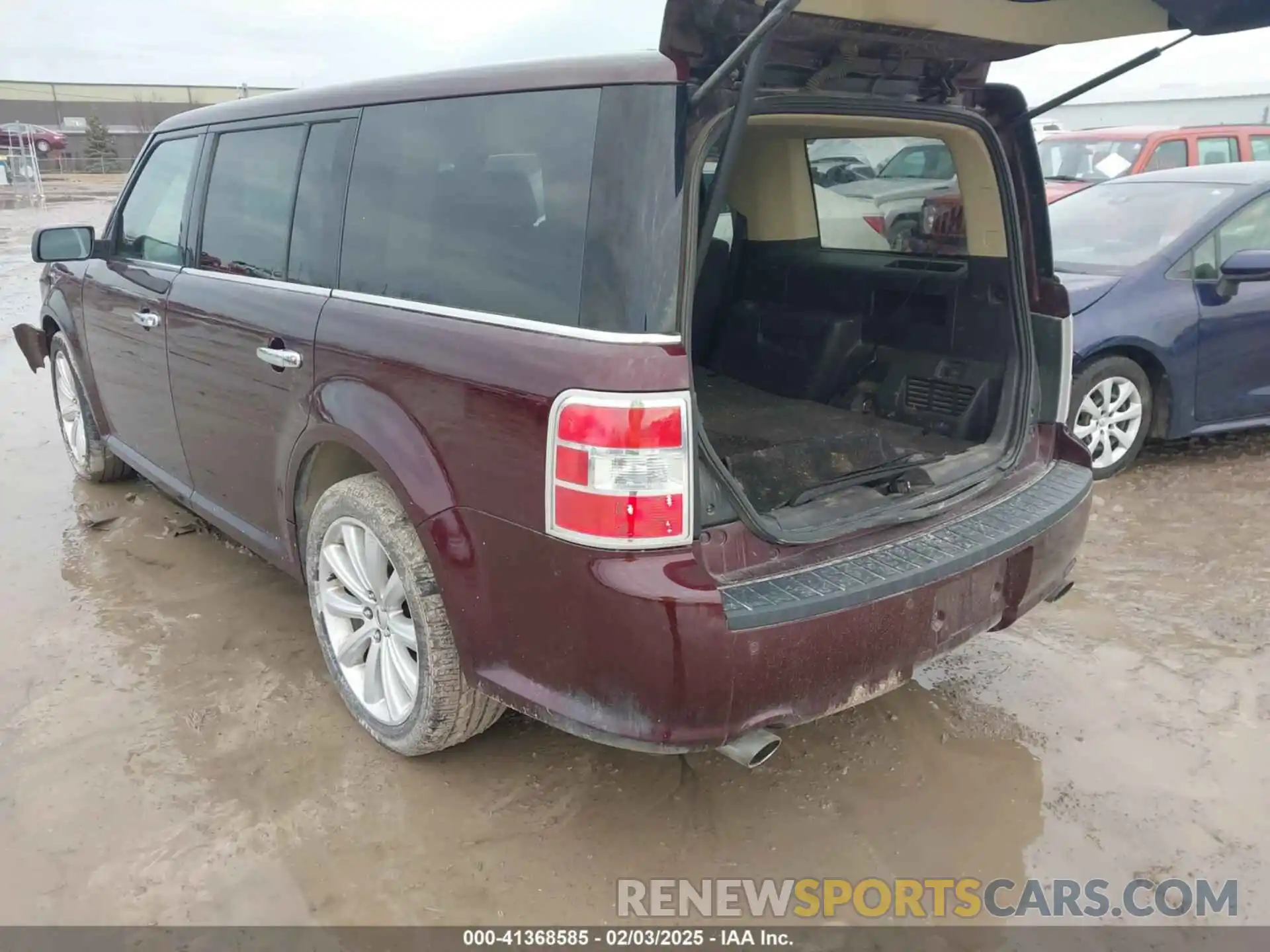 3 Photograph of a damaged car 2FMGK5C85KBA02928 FORD FLEX 2019