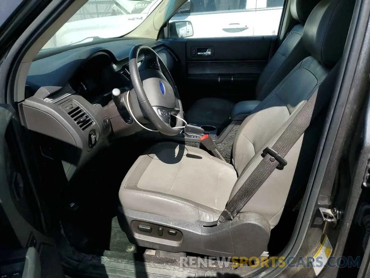 7 Photograph of a damaged car 2FMGK5C87KBA09492 FORD FLEX 2019