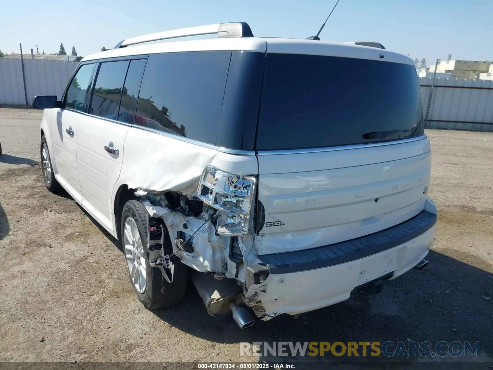 3 Photograph of a damaged car 2FMGK5C87KBA39320 FORD FLEX 2019