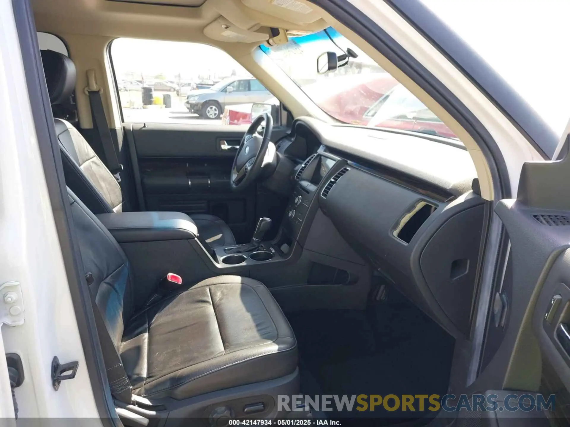 5 Photograph of a damaged car 2FMGK5C87KBA39320 FORD FLEX 2019