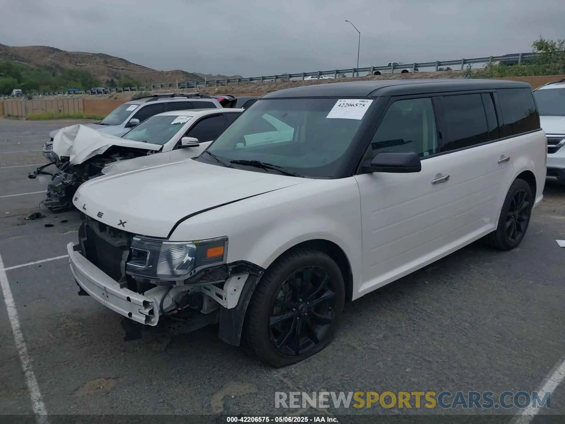 2 Photograph of a damaged car 2FMGK5C88KBA03099 FORD FLEX 2019