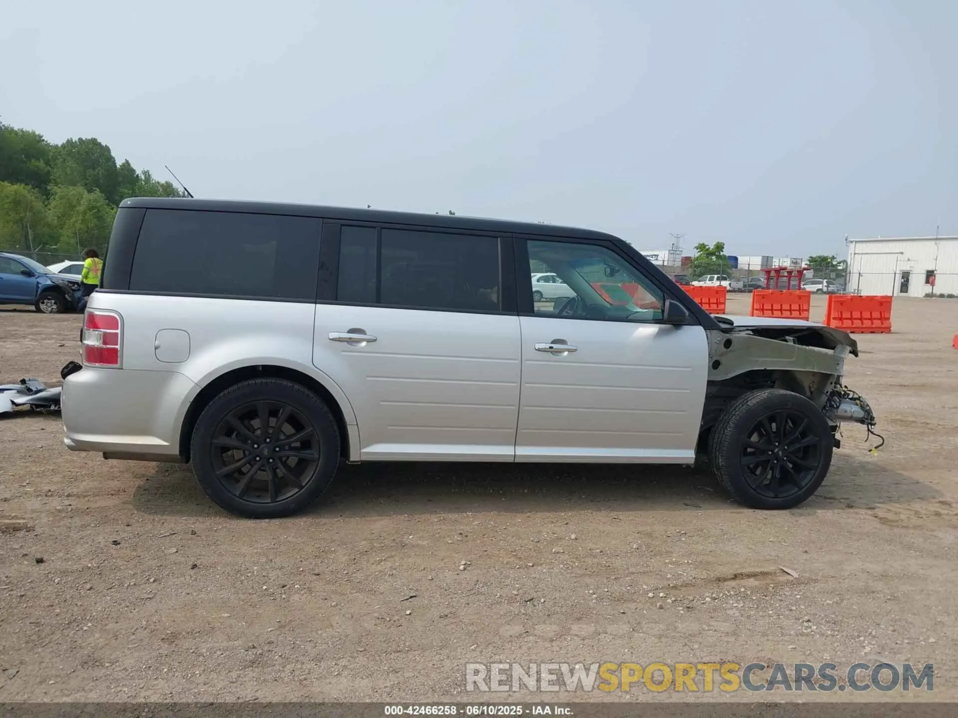 14 Photograph of a damaged car 2FMGK5C88KBA07508 FORD FLEX 2019