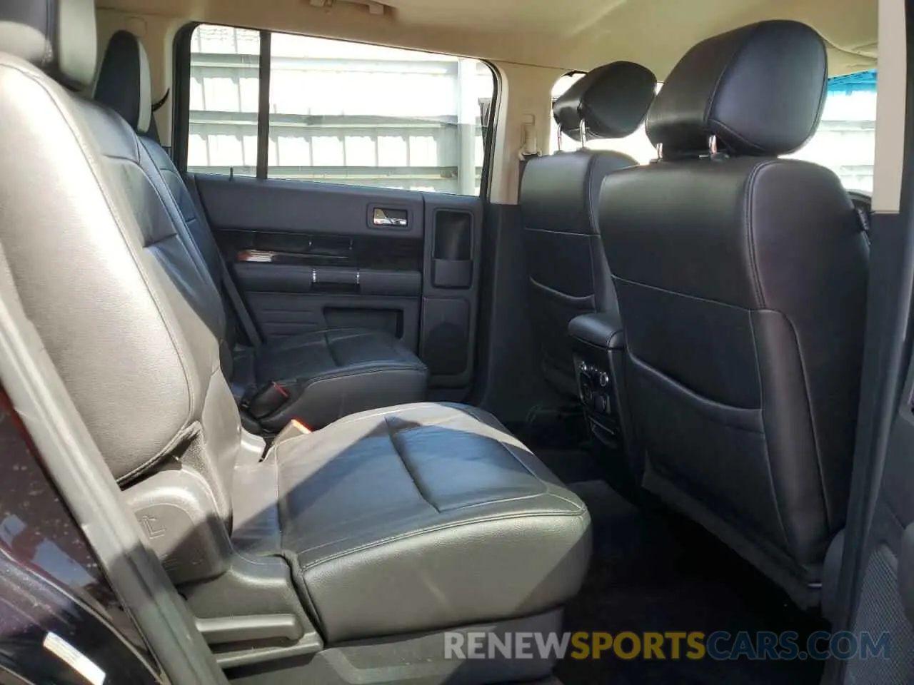 10 Photograph of a damaged car 2FMGK5C89KBA04763 FORD FLEX 2019