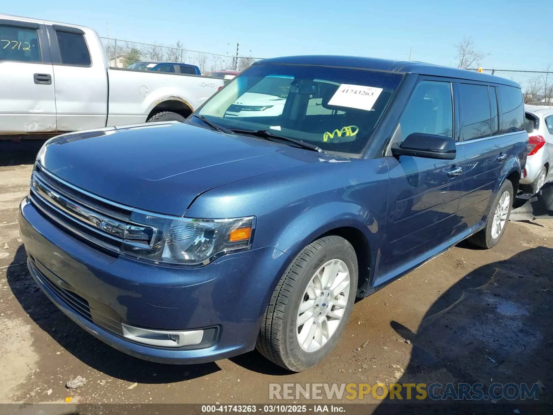 2 Photograph of a damaged car 2FMGK5C89KBA10918 FORD FLEX 2019