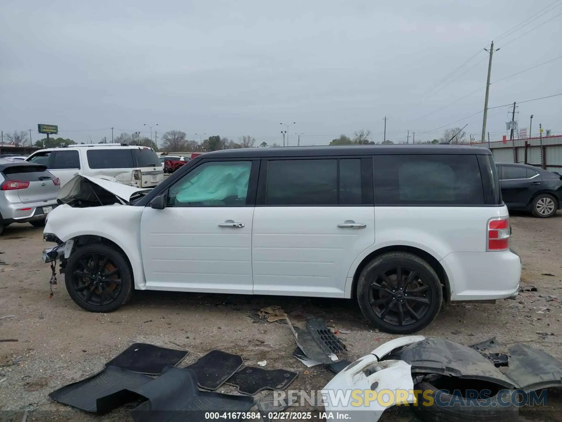 15 Photograph of a damaged car 2FMGK5C89KBA31963 FORD FLEX 2019
