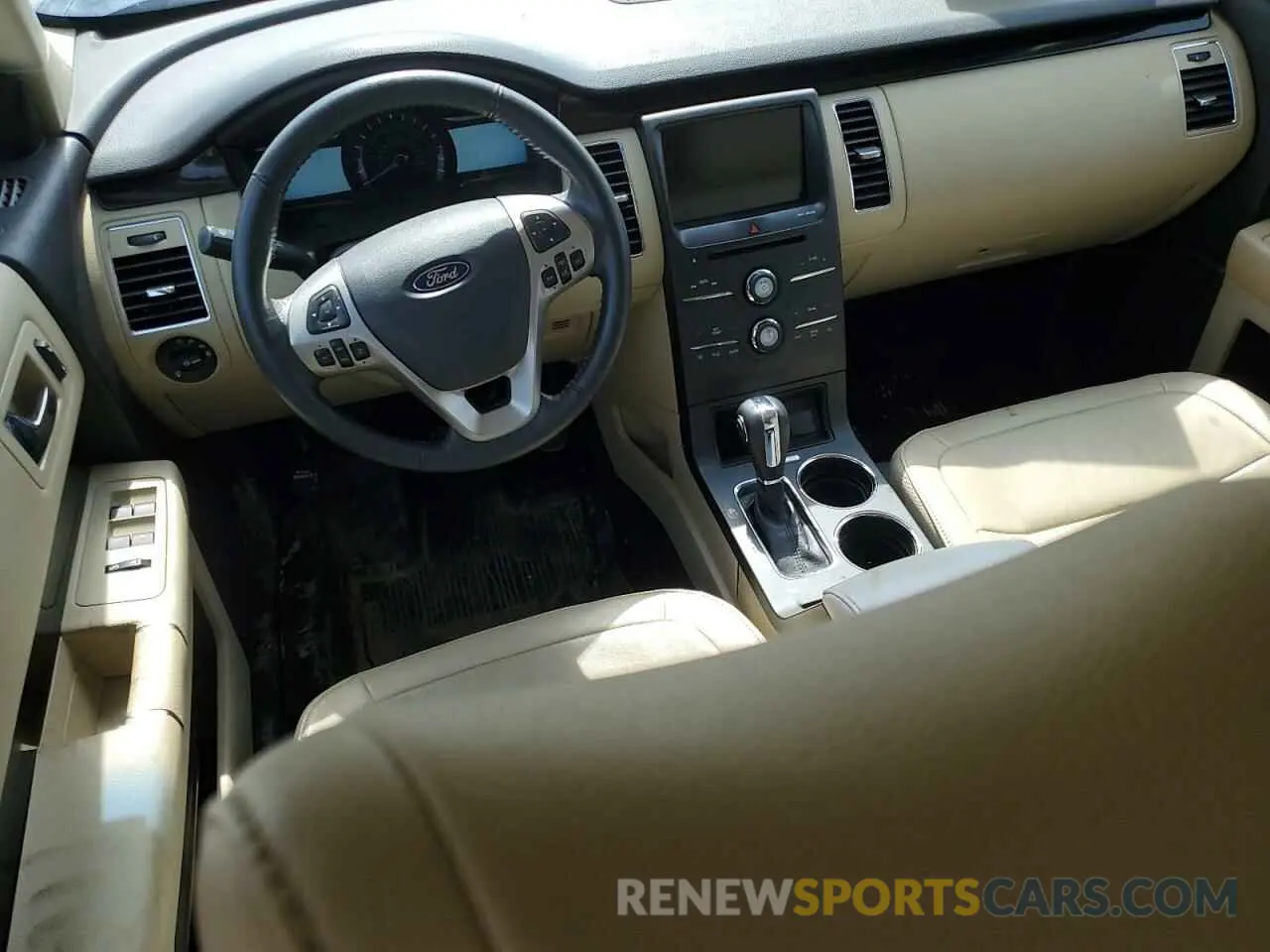 8 Photograph of a damaged car 2FMGK5C8XKBA24813 FORD FLEX 2019