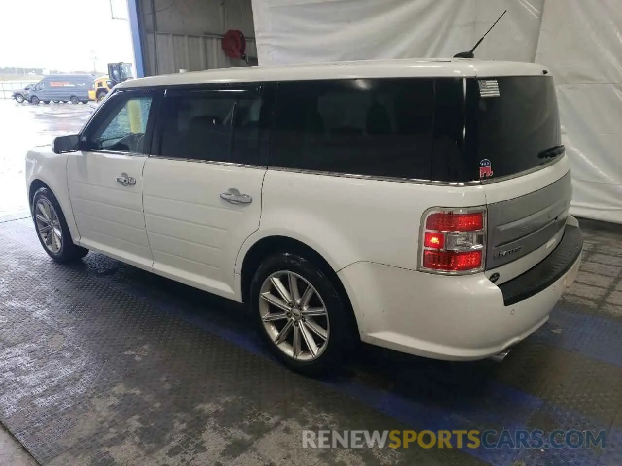 2 Photograph of a damaged car 2FMGK5D81KBA13598 FORD FLEX 2019