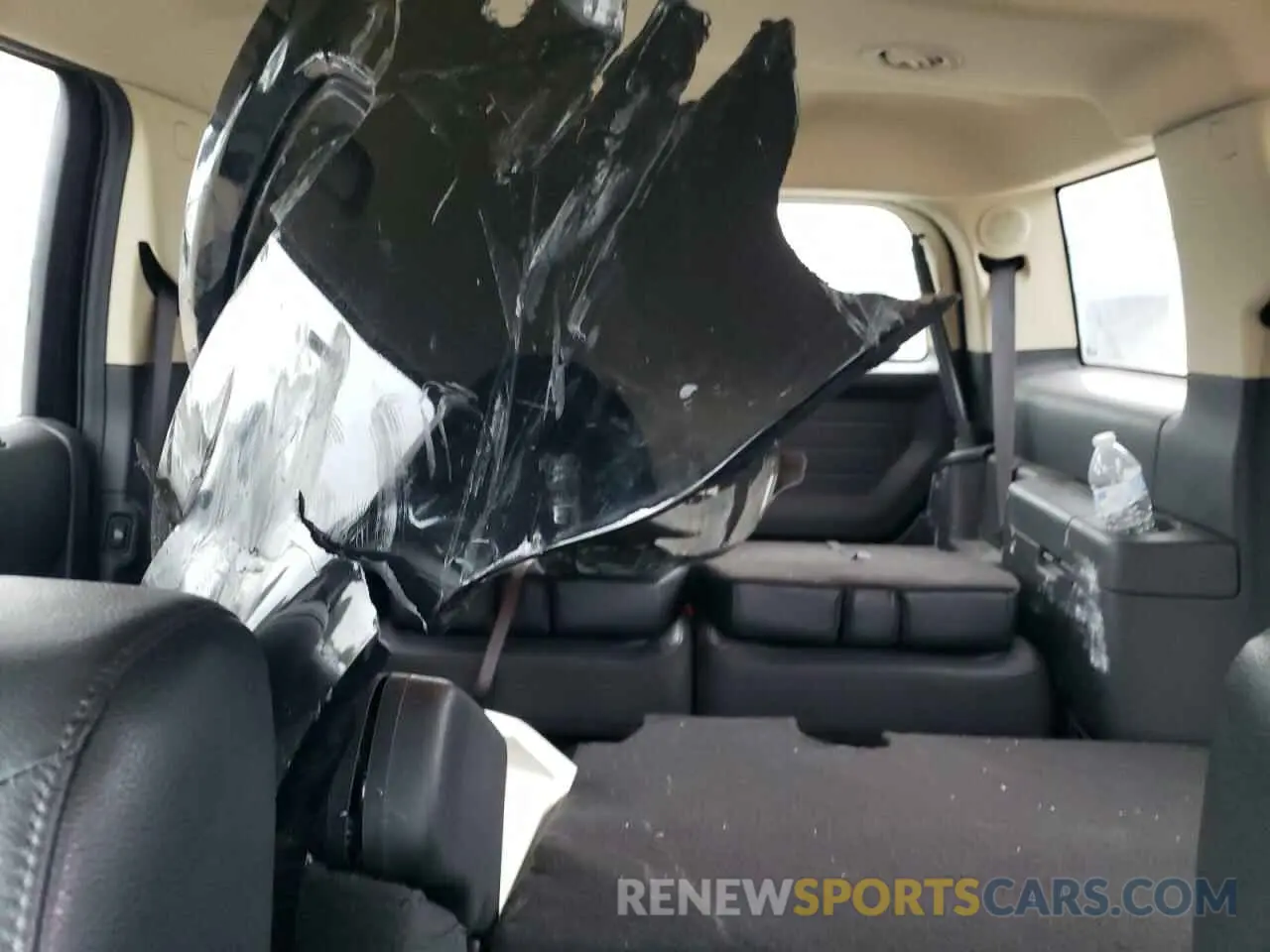 10 Photograph of a damaged car 2FMGK5D82KBA04263 FORD FLEX 2019