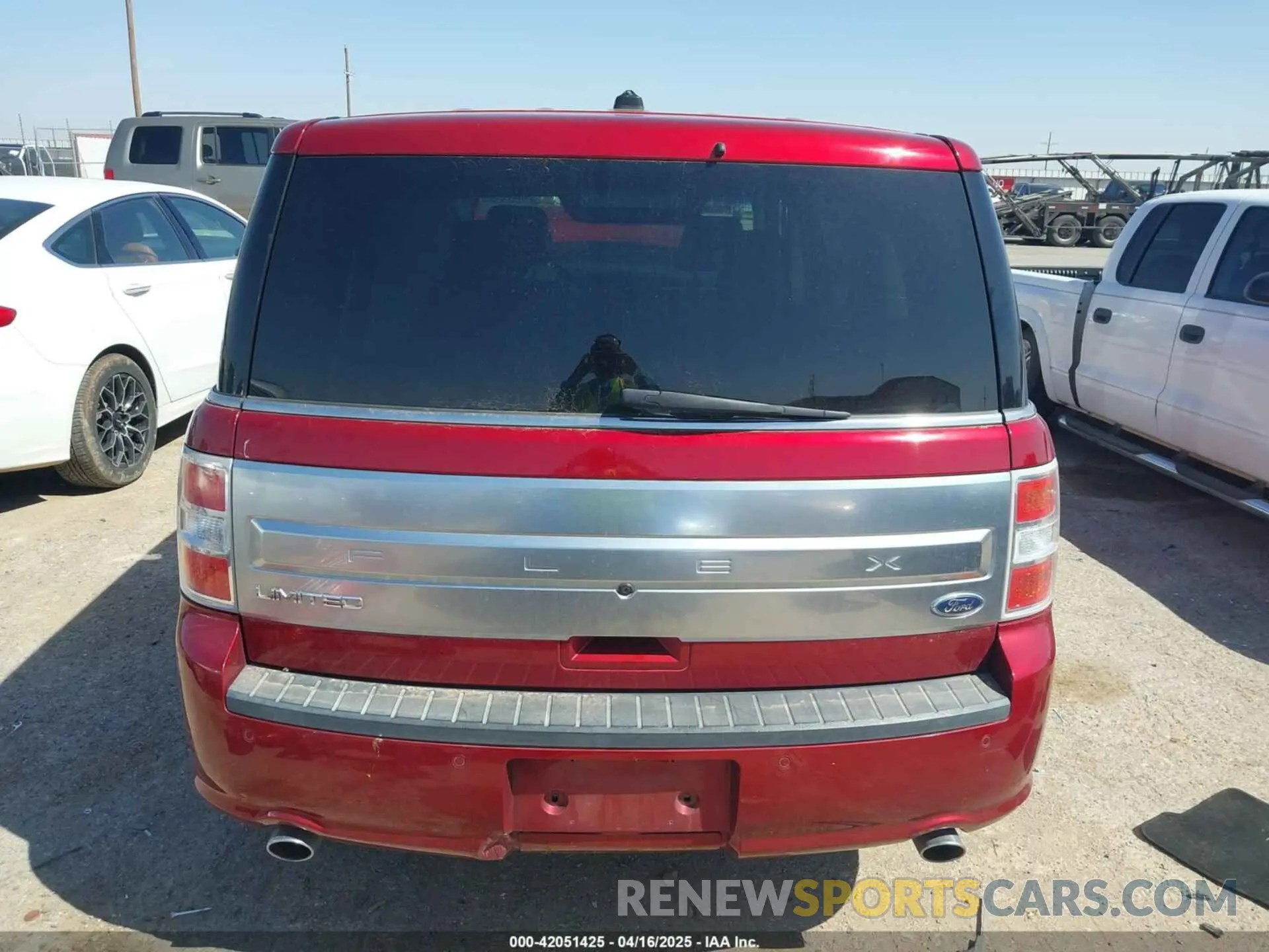 16 Photograph of a damaged car 2FMGK5D83KBA14624 FORD FLEX 2019