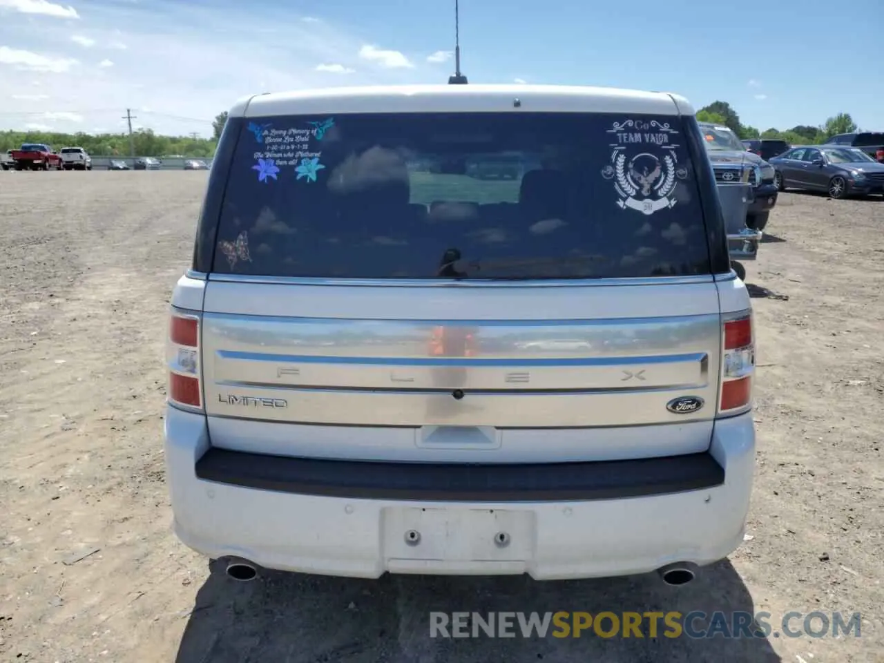 6 Photograph of a damaged car 2FMGK5D85KBA32140 FORD FLEX 2019