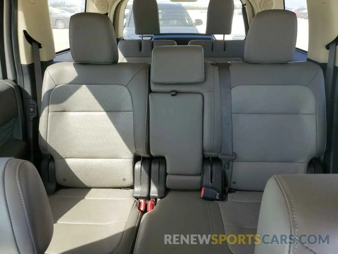10 Photograph of a damaged car 2FMGK5D85KBA37385 FORD FLEX 2019