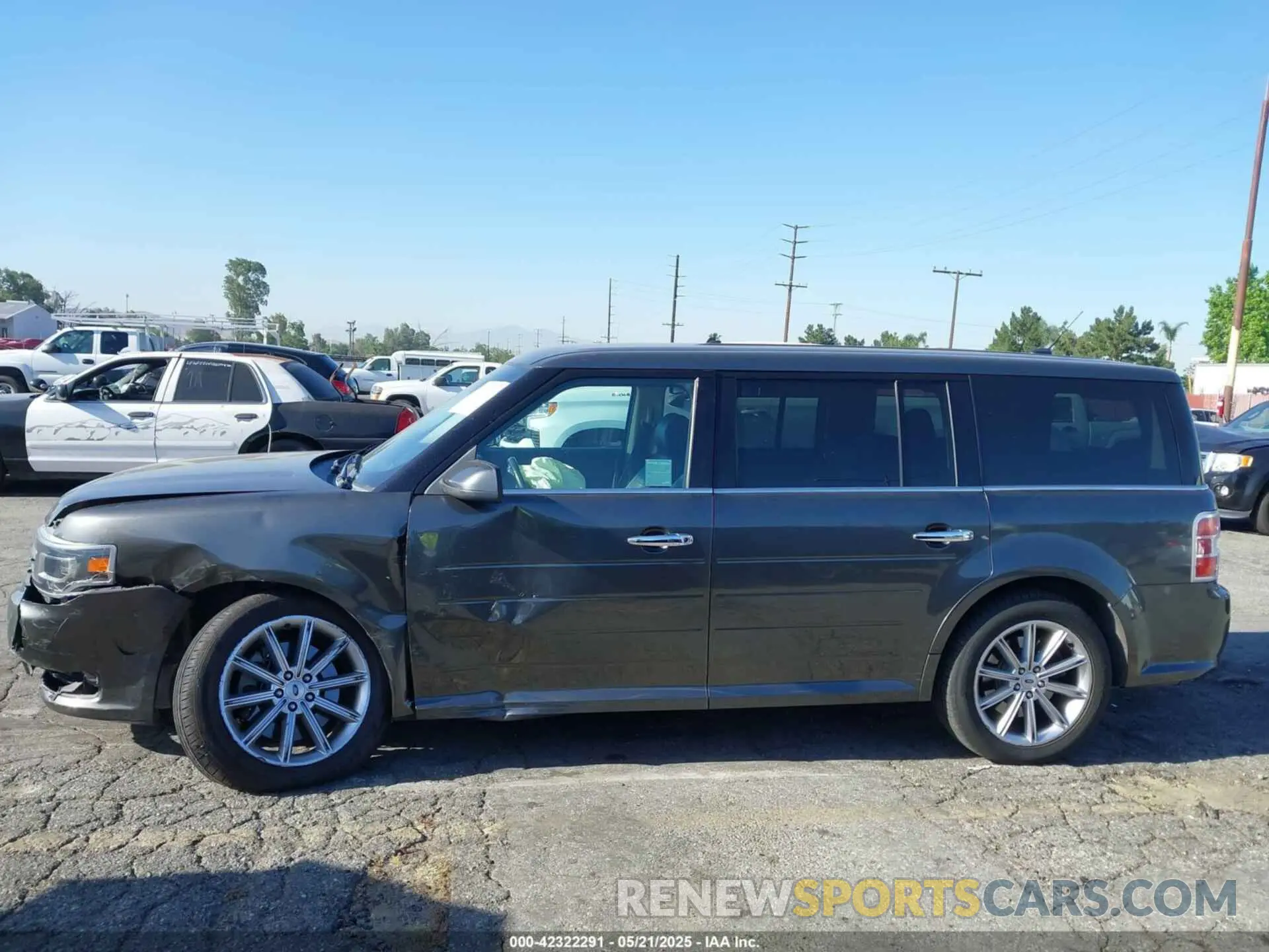 14 Photograph of a damaged car 2FMGK5D86KBA03228 FORD FLEX 2019