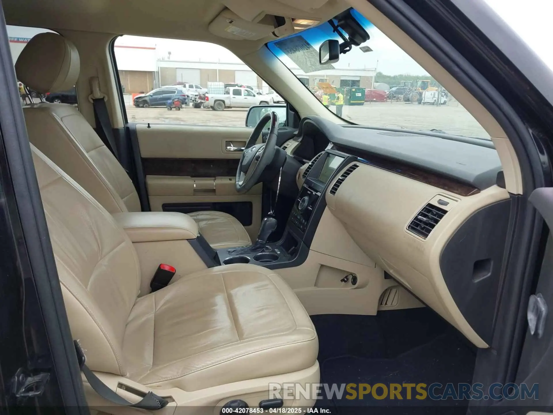 5 Photograph of a damaged car 2FMGK5D86KBA08140 FORD FLEX 2019