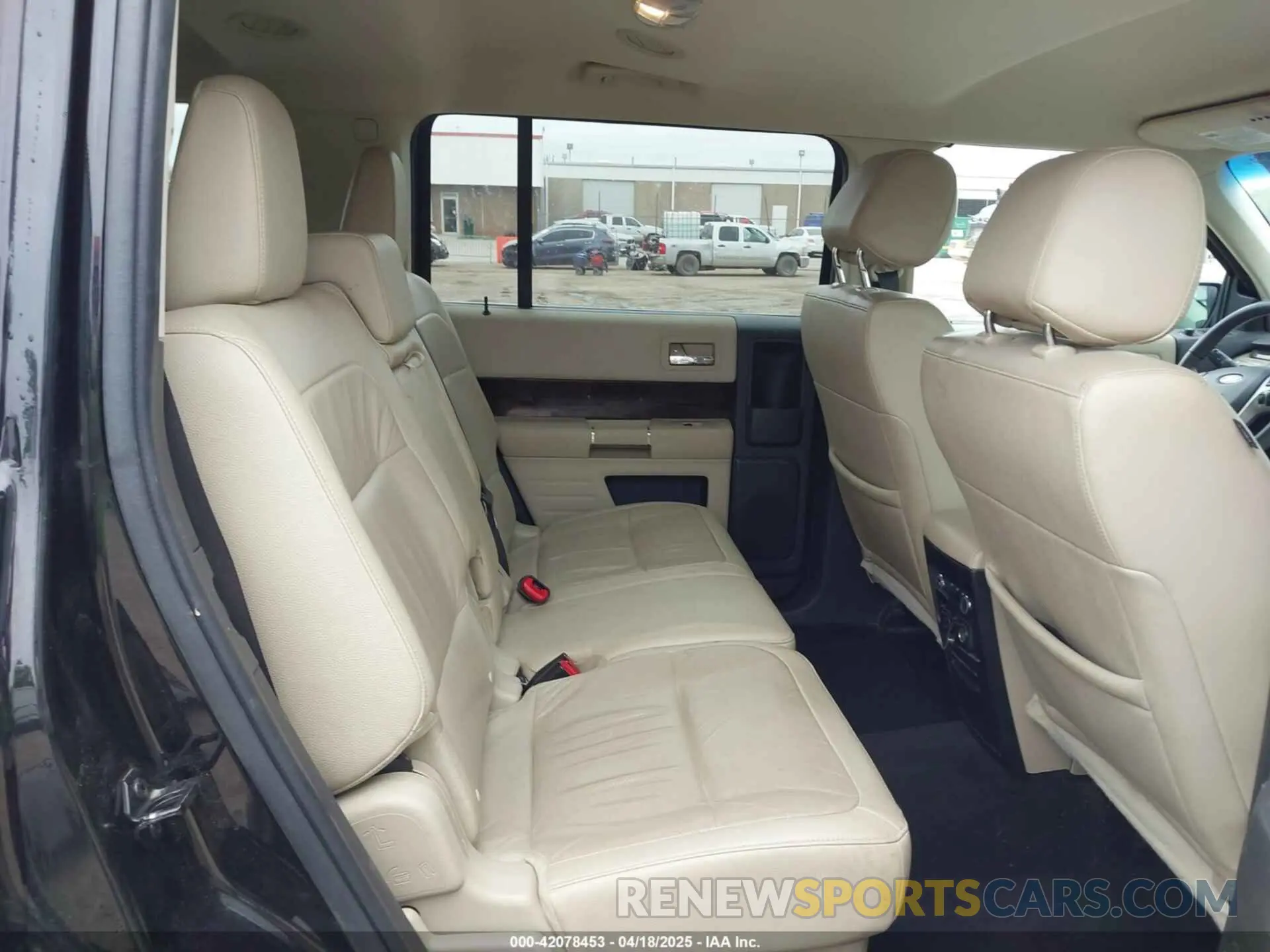 8 Photograph of a damaged car 2FMGK5D86KBA08140 FORD FLEX 2019