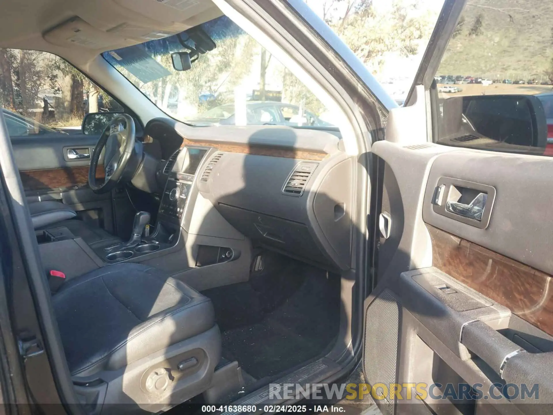 5 Photograph of a damaged car 2FMGK5D86KBA30168 FORD FLEX 2019