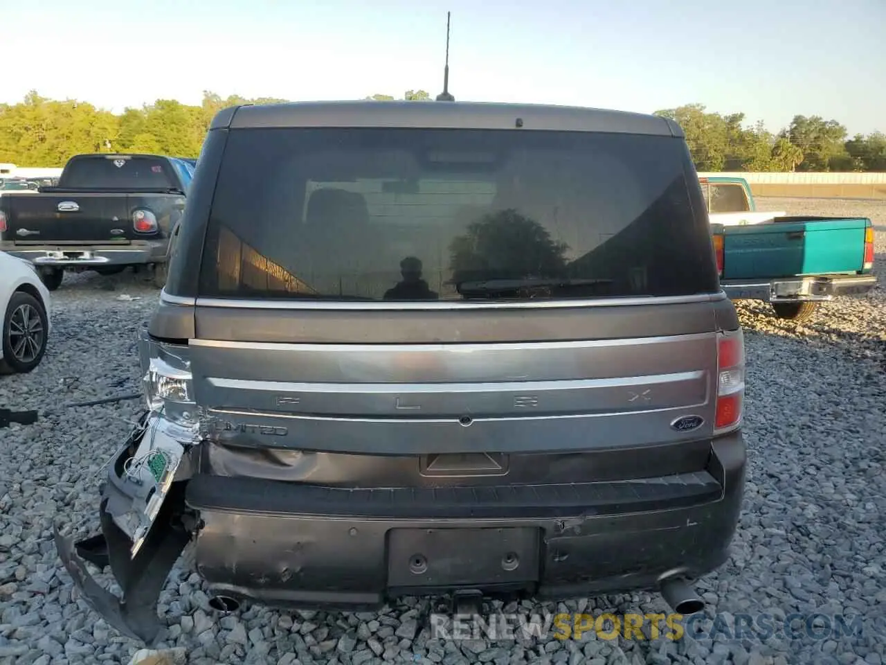 6 Photograph of a damaged car 2FMGK5D88KBA03442 FORD FLEX 2019