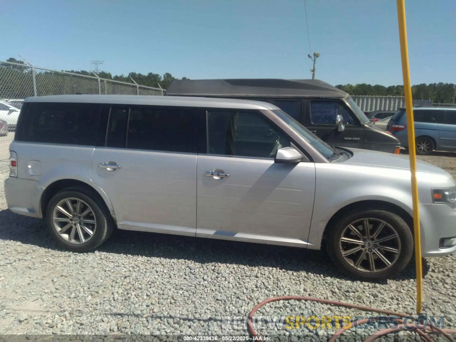 12 Photograph of a damaged car 2FMGK5D88KBA03795 FORD FLEX 2019