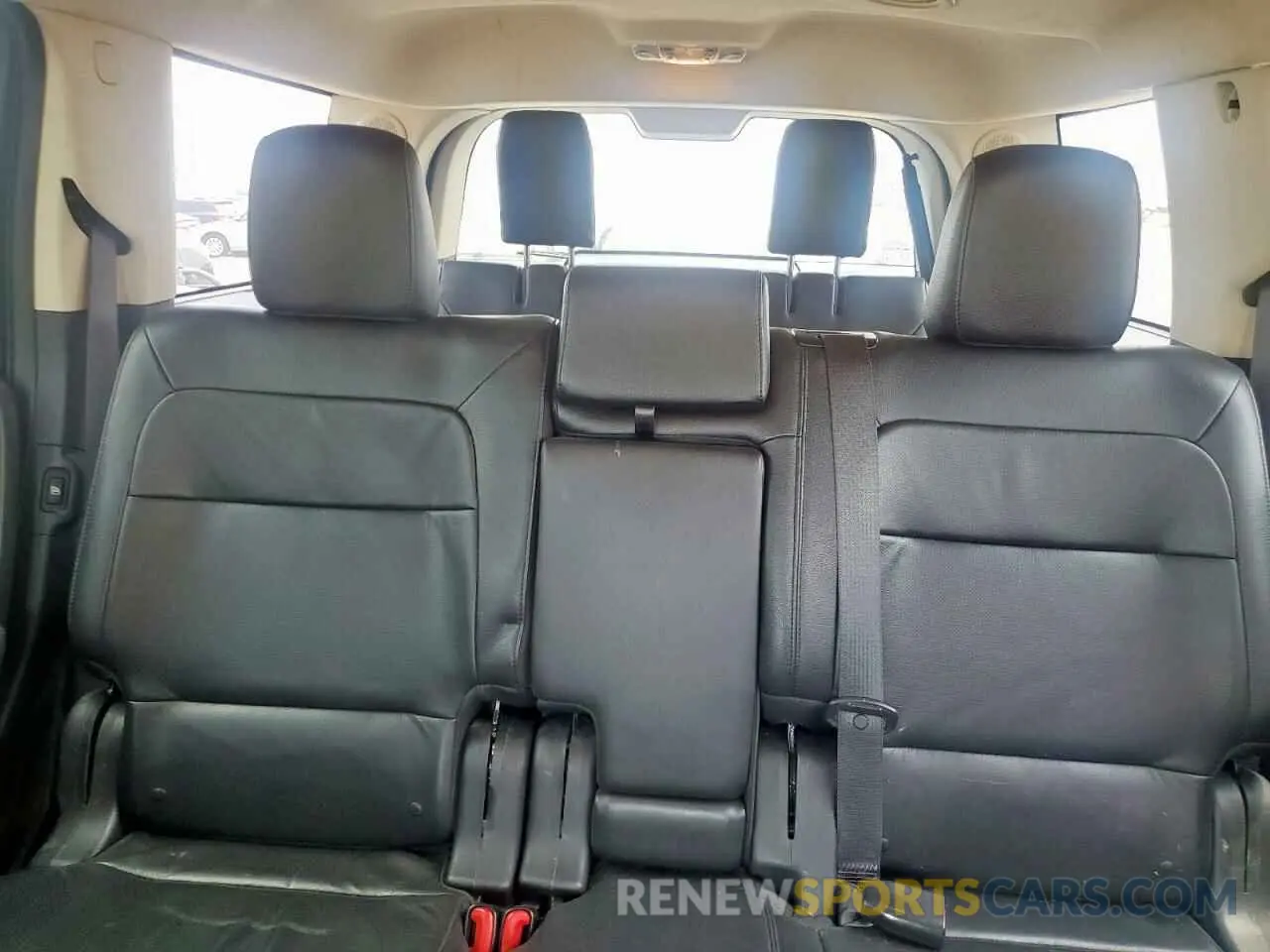 10 Photograph of a damaged car 2FMGK5D88KBA22573 FORD FLEX 2019