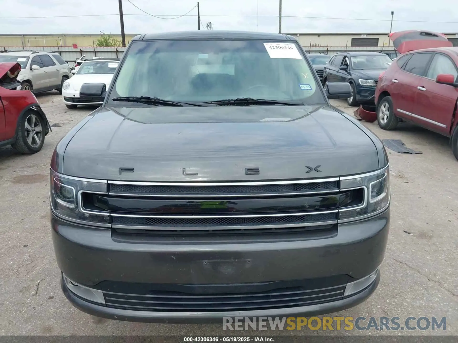 12 Photograph of a damaged car 2FMGK5D88KBA39311 FORD FLEX 2019
