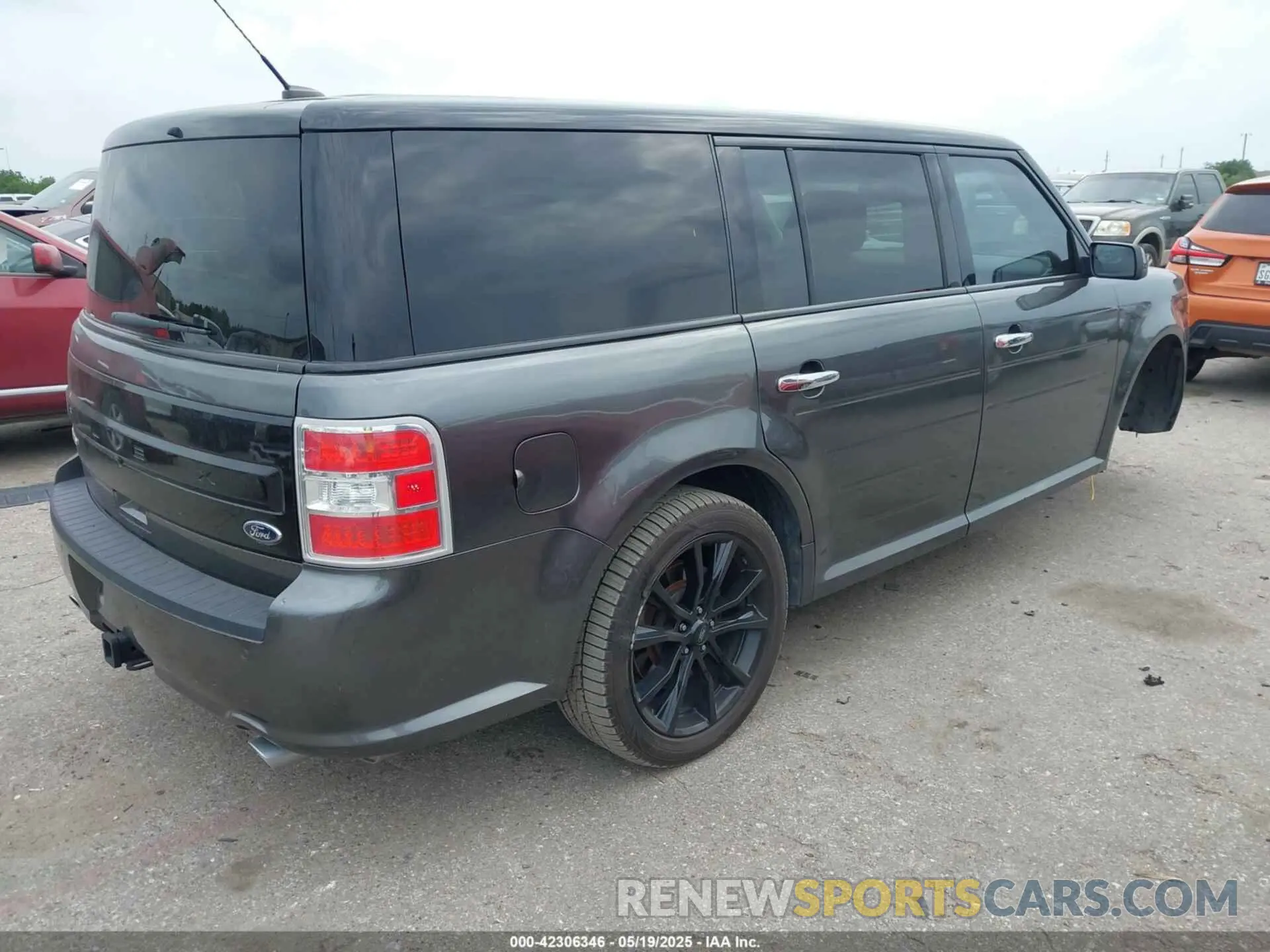 4 Photograph of a damaged car 2FMGK5D88KBA39311 FORD FLEX 2019