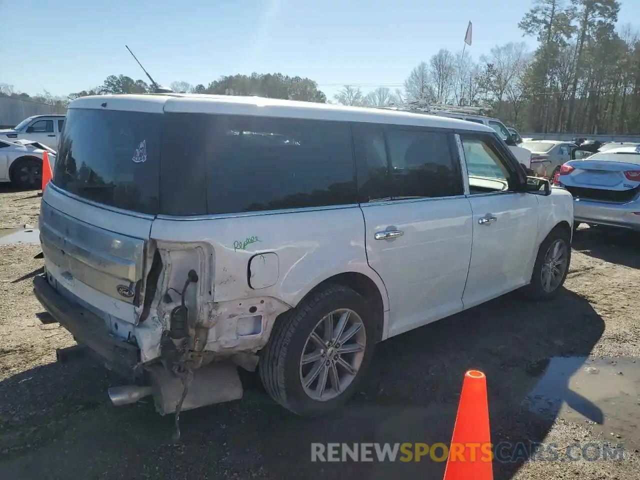 3 Photograph of a damaged car 2FMGK5D8XKBA03703 FORD FLEX 2019