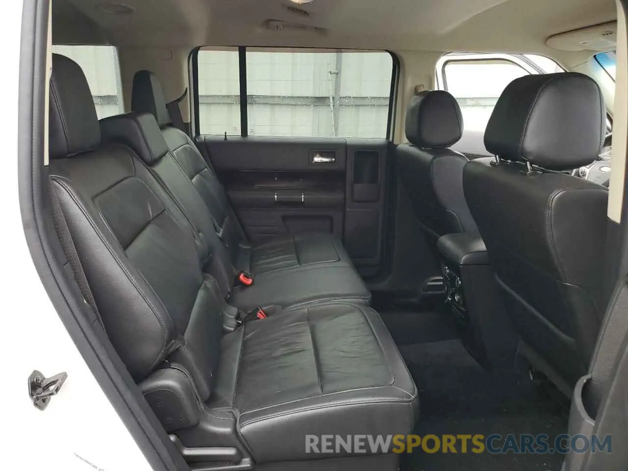 12 Photograph of a damaged car 2FMHK6C80KBA33899 FORD FLEX 2019