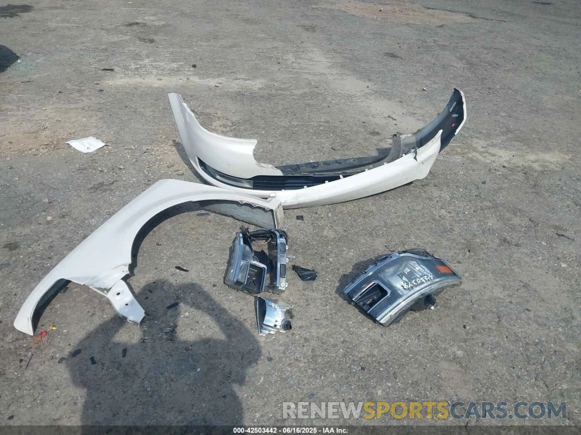 12 Photograph of a damaged car 2FMHK6C83KBA00072 FORD FLEX 2019