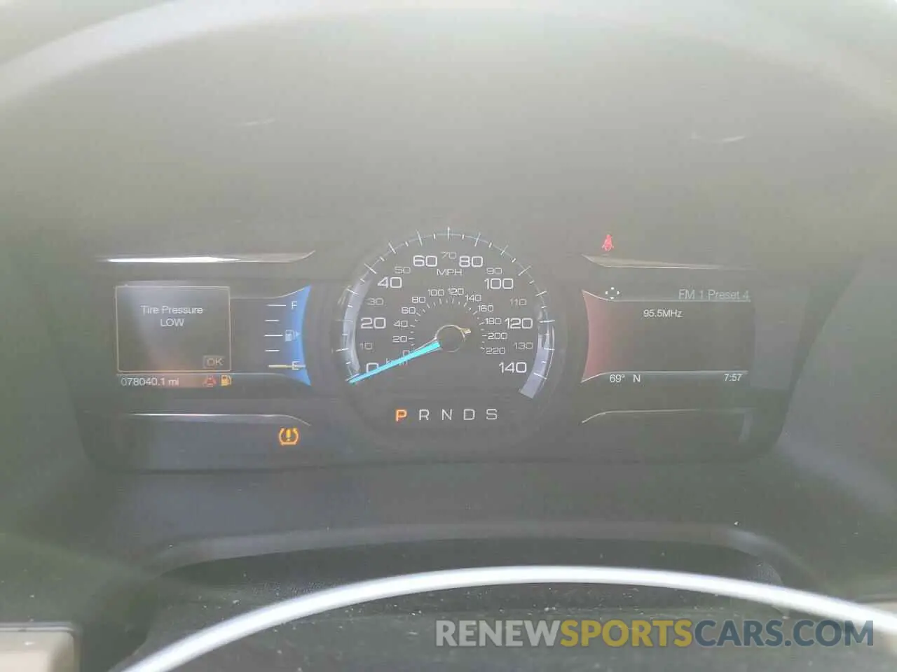 9 Photograph of a damaged car 2FMHK6C83KBA10889 FORD FLEX 2019