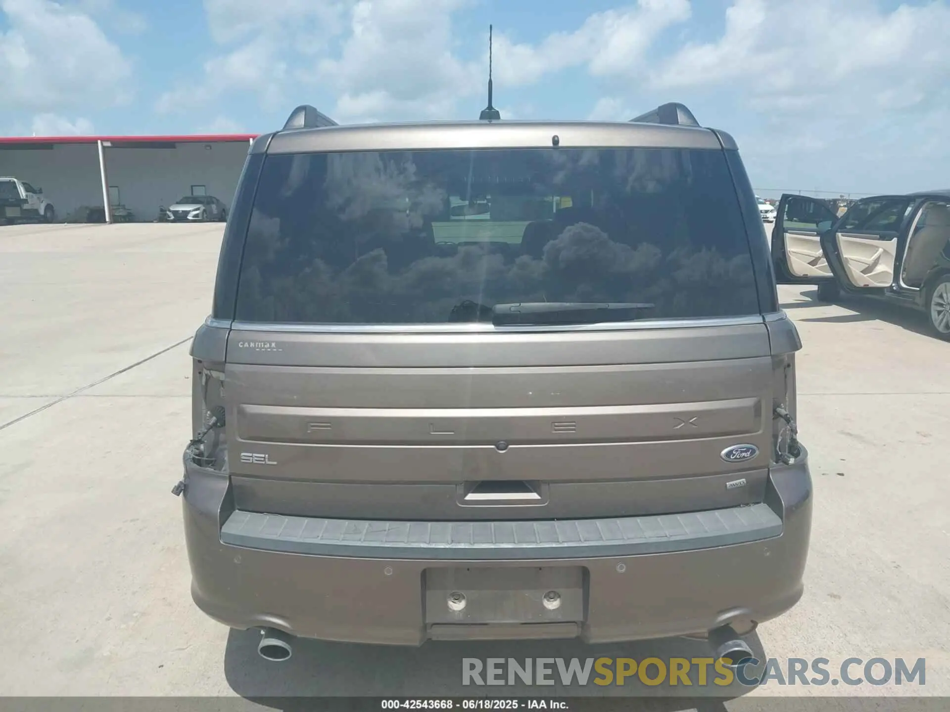 15 Photograph of a damaged car 2FMHK6C84KBA14434 FORD FLEX 2019