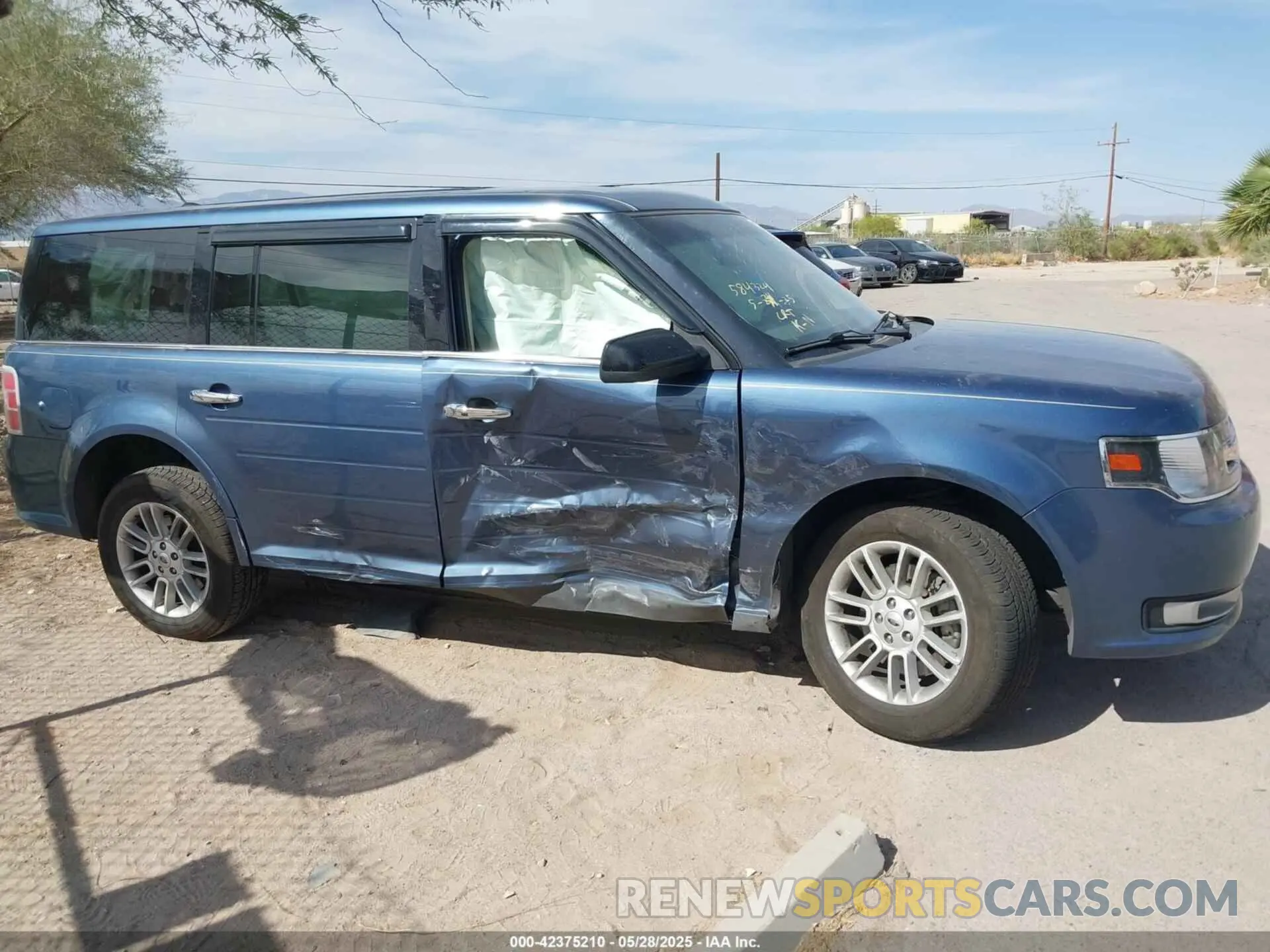 13 Photograph of a damaged car 2FMHK6C88KBA07373 FORD FLEX 2019