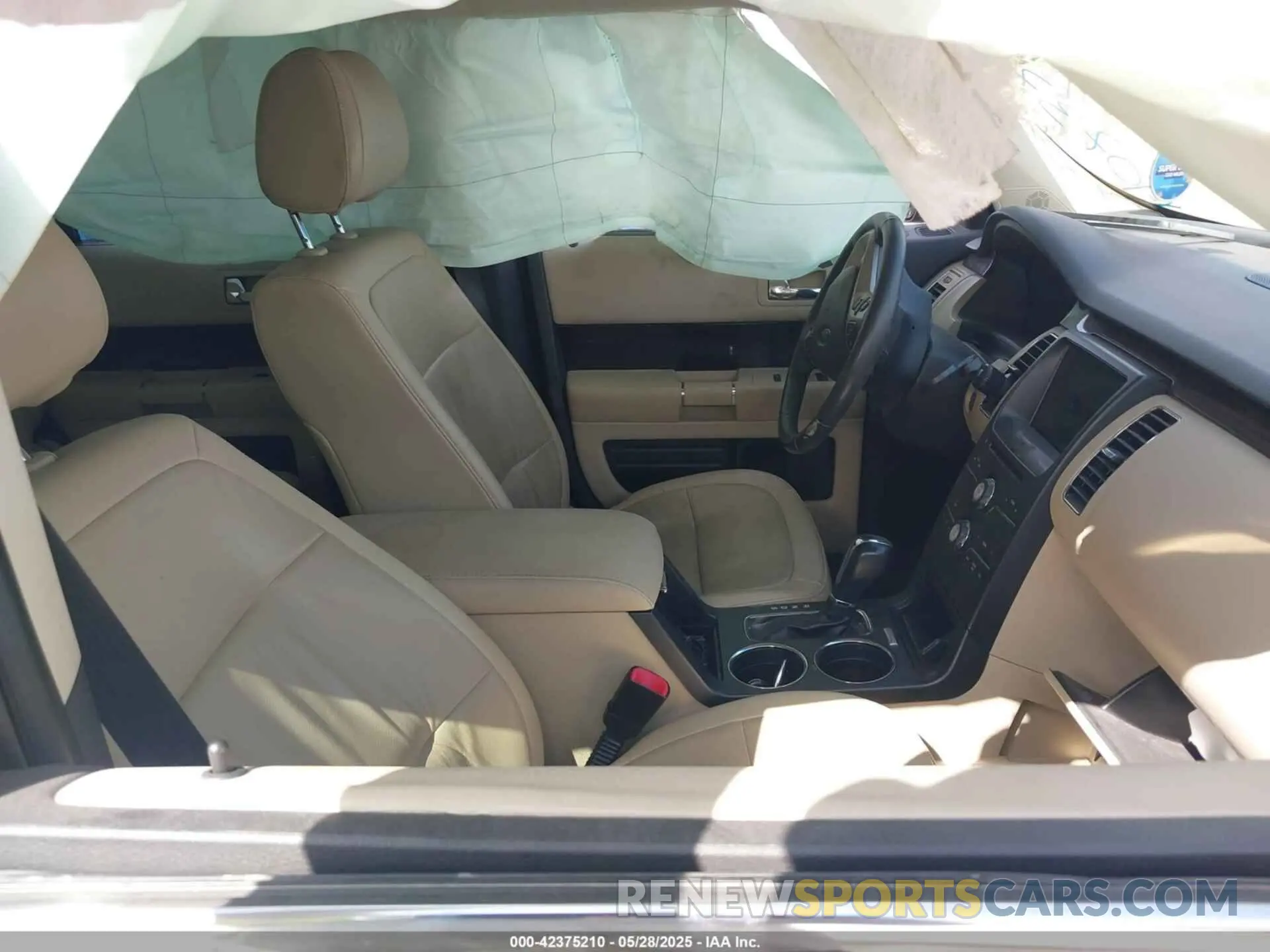 5 Photograph of a damaged car 2FMHK6C88KBA07373 FORD FLEX 2019