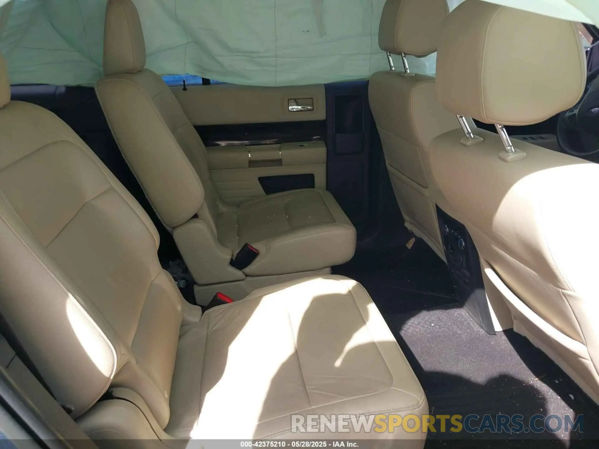 8 Photograph of a damaged car 2FMHK6C88KBA07373 FORD FLEX 2019