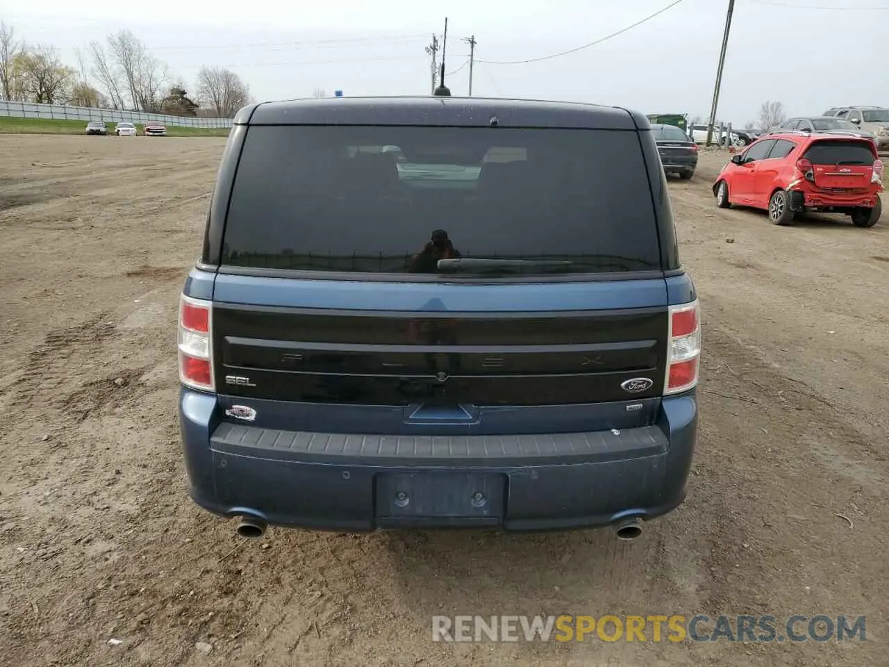6 Photograph of a damaged car 2FMHK6C88KBA19524 FORD FLEX 2019