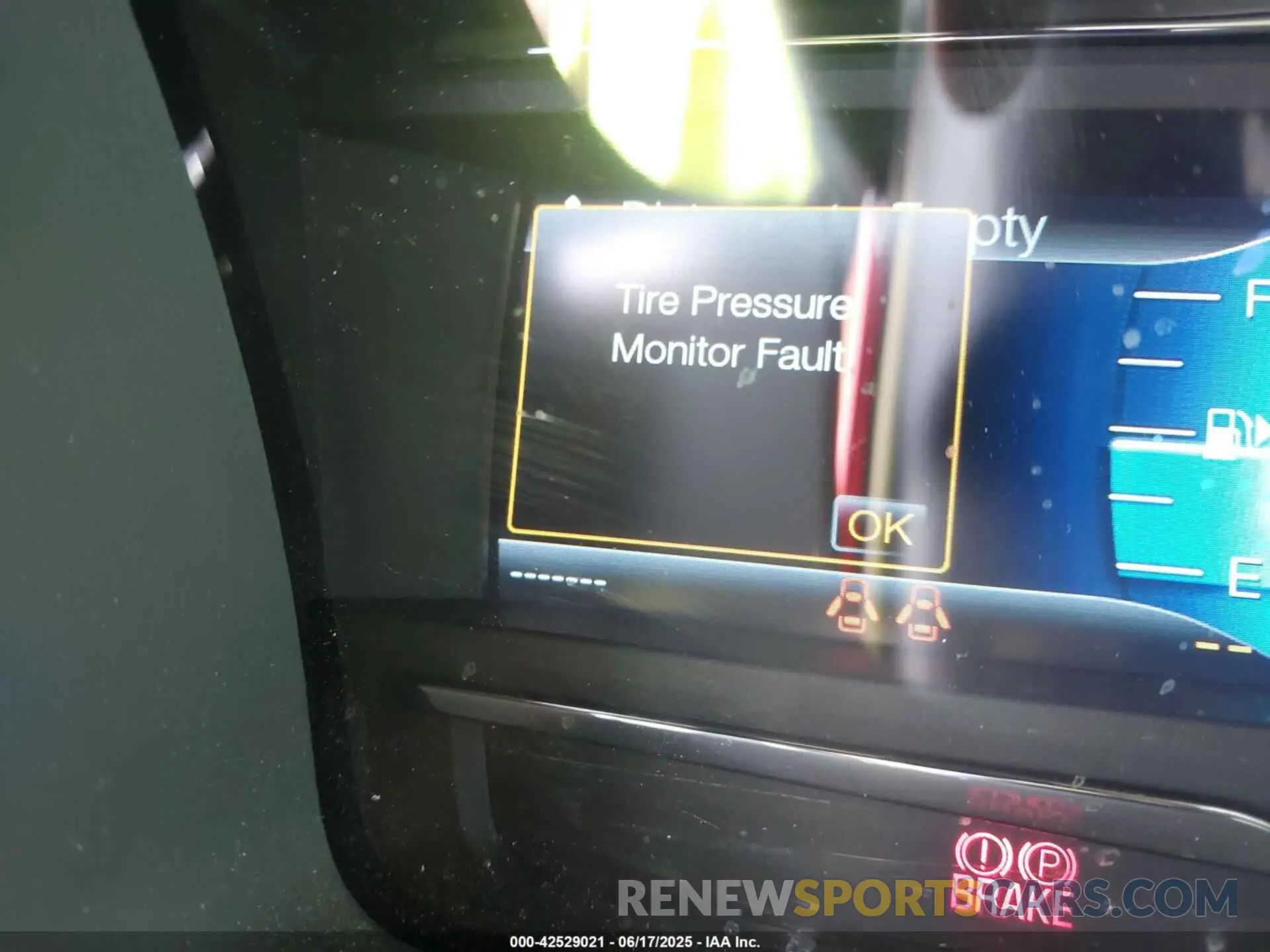 14 Photograph of a damaged car 2FMHK6C88KBA27669 FORD FLEX 2019