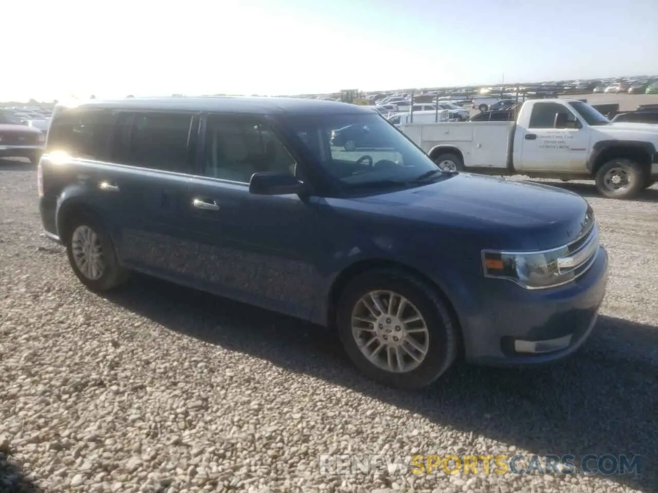 4 Photograph of a damaged car 2FMHK6C8XKBA26863 FORD FLEX 2019