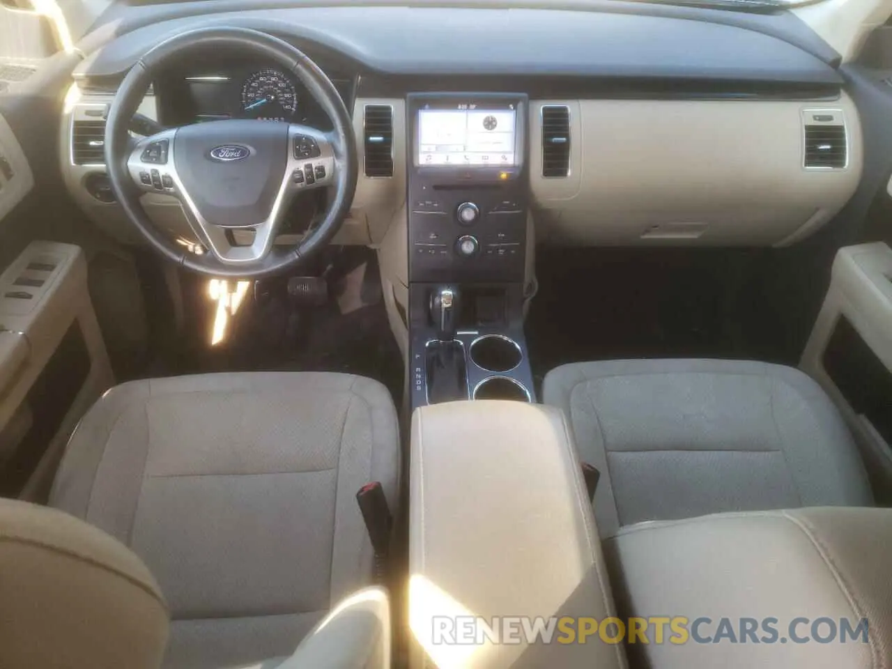 8 Photograph of a damaged car 2FMHK6C8XKBA26863 FORD FLEX 2019