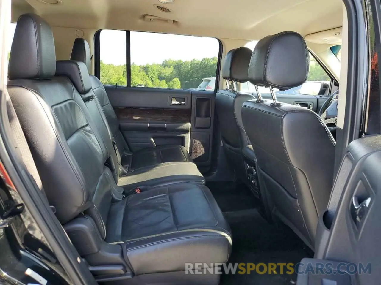 11 Photograph of a damaged car 2FMHK6D81KBA05589 FORD FLEX 2019