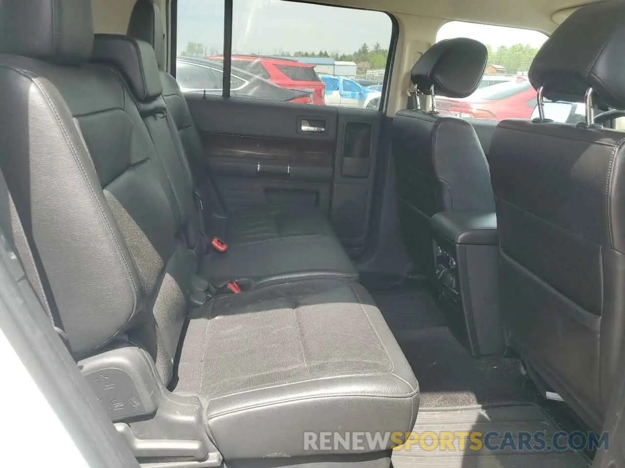 11 Photograph of a damaged car 2FMHK6D82KBA02779 FORD FLEX 2019