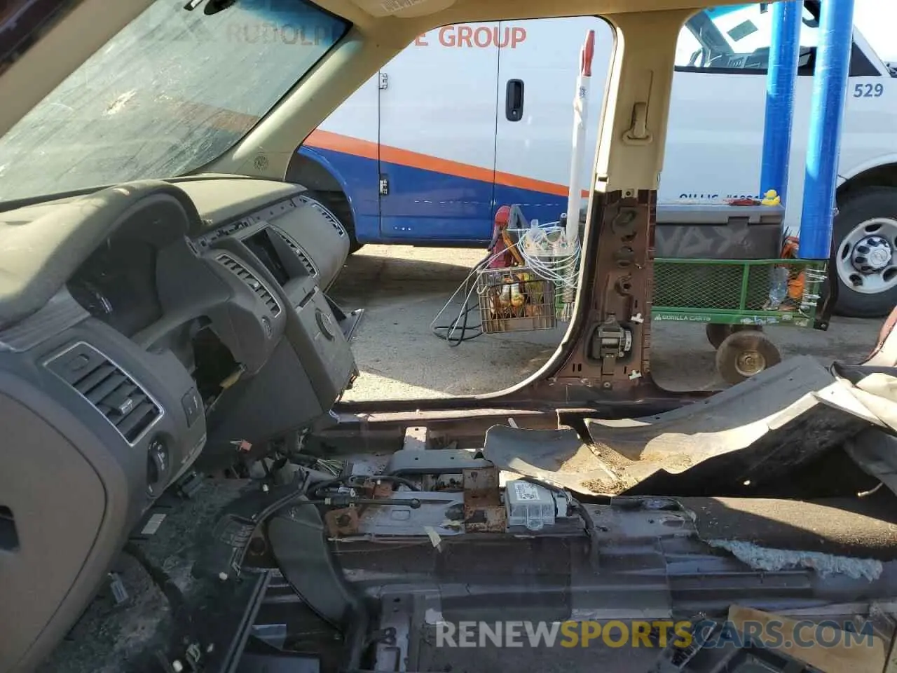 7 Photograph of a damaged car 2FMHK6D82KBA17928 FORD FLEX 2019
