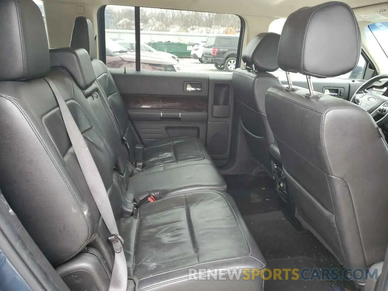 11 Photograph of a damaged car 2FMHK6D82KBA20568 FORD FLEX 2019