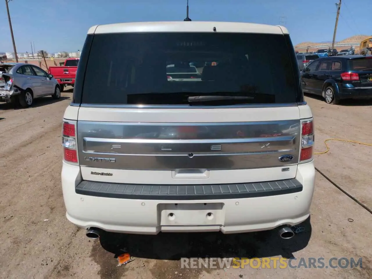 6 Photograph of a damaged car 2FMHK6D83KBA02600 FORD FLEX 2019