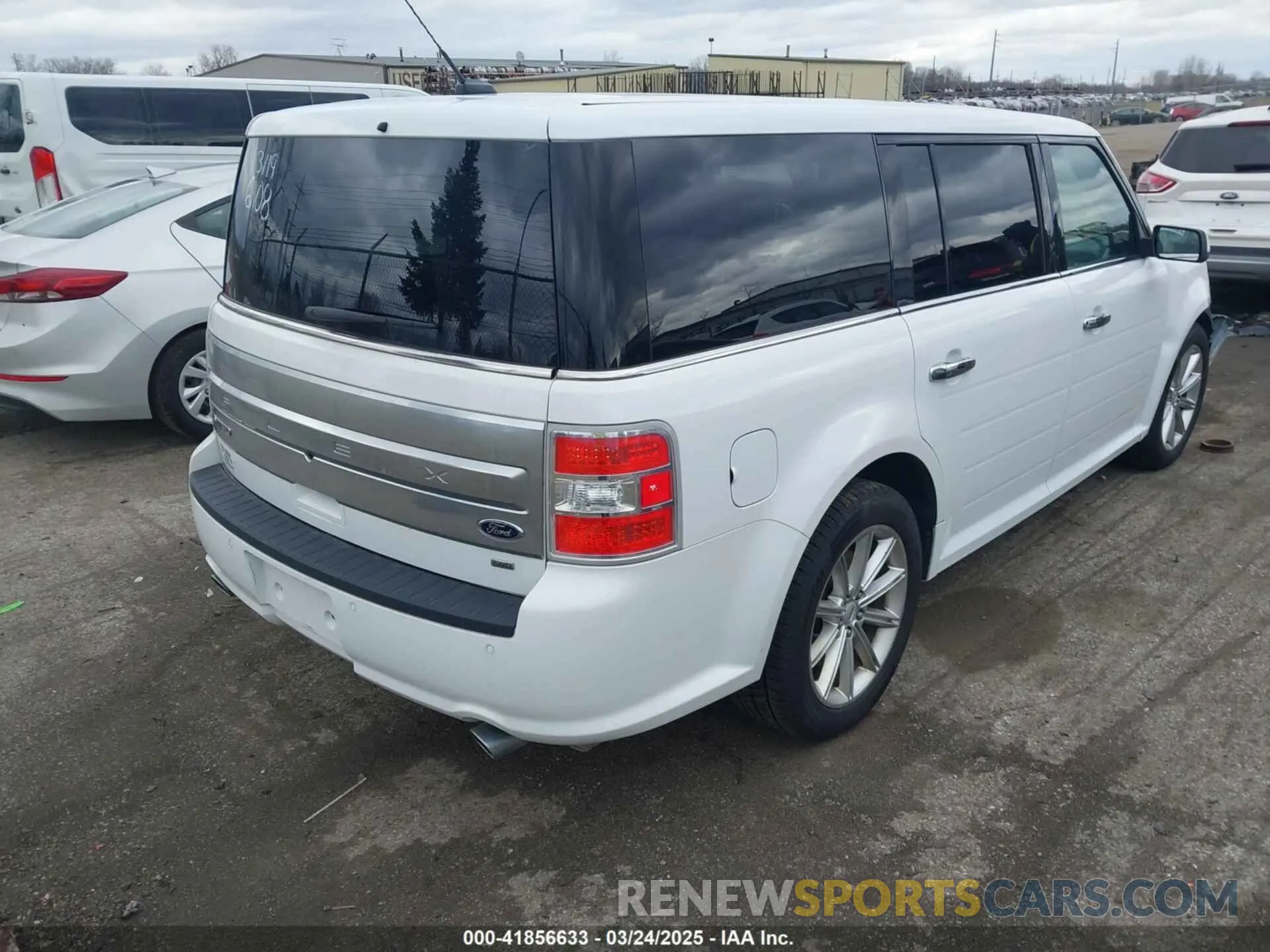 4 Photograph of a damaged car 2FMHK6D84KBA36108 FORD FLEX 2019
