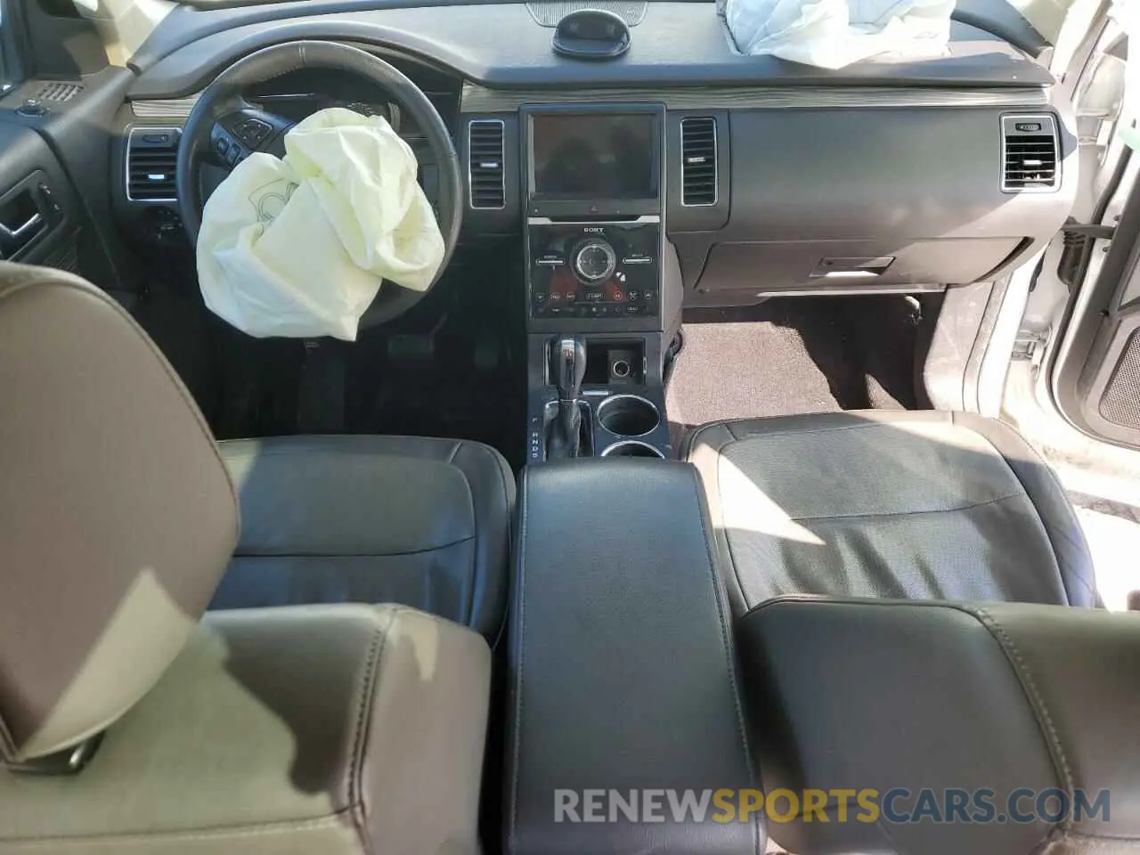 8 Photograph of a damaged car 2FMHK6D85KBA16885 FORD FLEX 2019